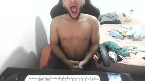 Marvin Santiago online show from March 17, 6:16 am