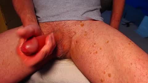 Snapshot of longing2 chatting on December 4, 8:29 pm longing2 online show from December 4, 8:29 pm