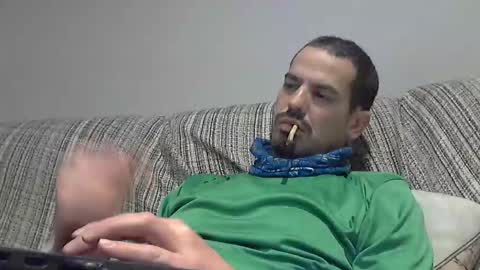 Alejandro Rulitos Twitter longnight55 Intagram 5longnight5 online show from December 5, 11:45 pm