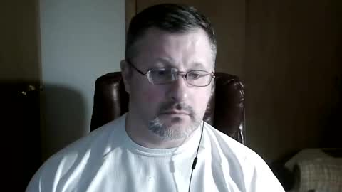 Snapshot of lookin75 chatting on February 26, 4:58 am lookin75 online show from February 26, 4:58 am