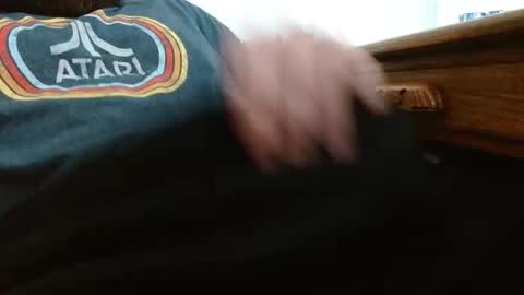 Snapshot of looking4milf21 chatting on October 28, 5:37 pm looking4milf21 online show from October 28, 5:37 pm