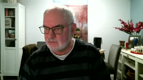 loop102 online show from February 8, 6:22 pm