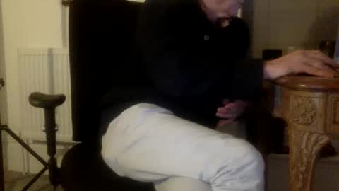 loose565 online show from February 4, 7:31 pm