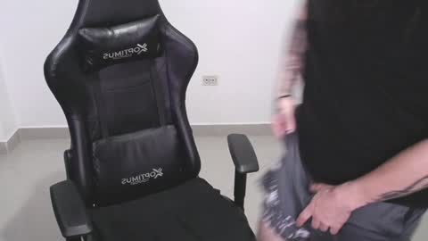  independent model online show from December 20, 2:30 am