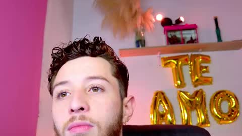 JUAN  JUAN online show from February 15, 10:18 pm