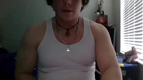 lostheghost19 online show from April 22, 7:07 pm