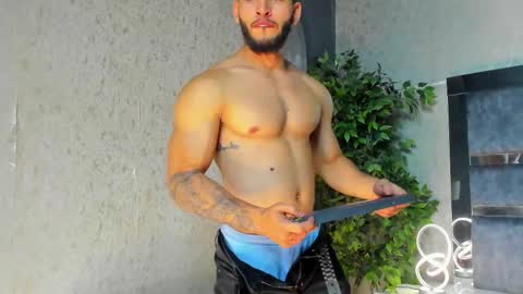 Louis online show from November 18, 10:23 pm