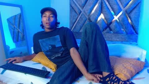 Louis Valdz online show from January 12, 9:08 pm