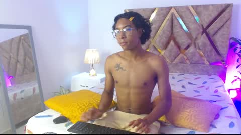 Louis Valdz online show from December 6, 10:41 pm