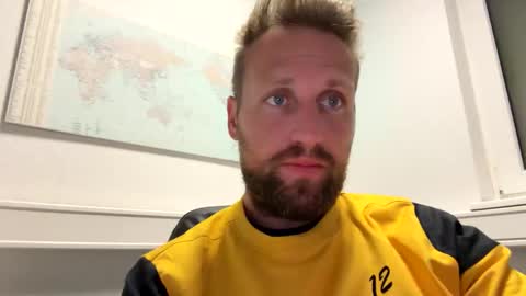 Snapshot of lovefuesse chatting on September 22, 7:41 am lovefuesse online show from September 22, 7:41 am