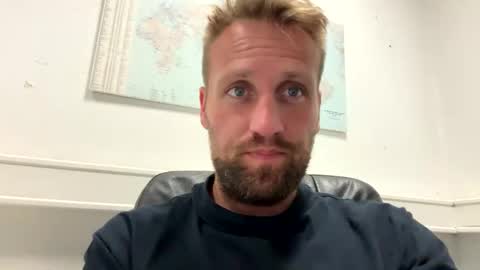 Snapshot of lovefuesse chatting on September 11, 11:20 am lovefuesse online show from September 11, 11:20 am