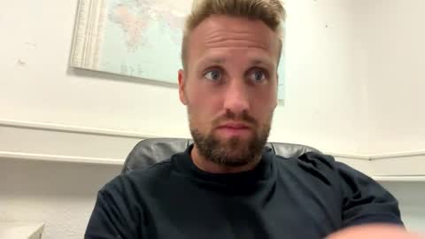 Snapshot of lovefuesse chatting on September 10, 8:02 am lovefuesse online show from September 10, 8:02 am