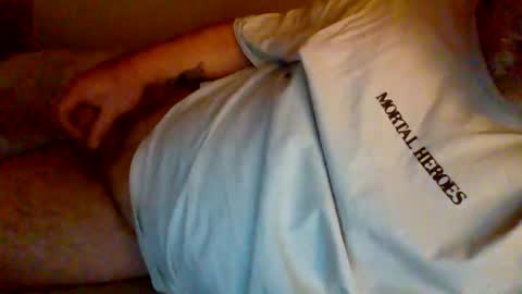 lover010983 online show from January 9, 6:40 am