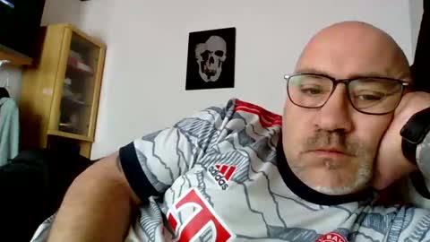 lover010983 online show from February 26, 12:36 pm