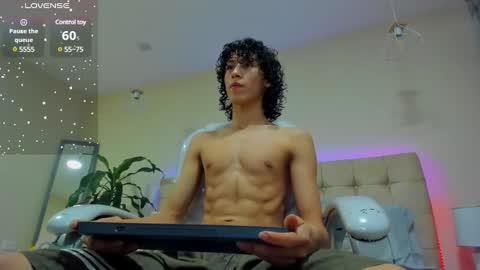 loverboy8_ online show from February 14, 5:19 am