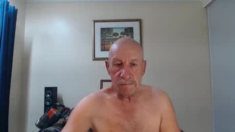 Lovesblackazz online show from February 8, 1:00 am