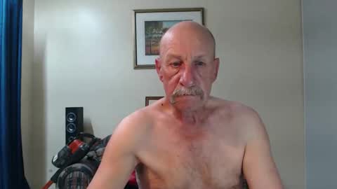 Lovesblackazz online show from November 3, 8:29 am