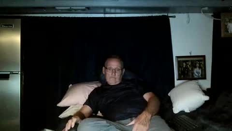 just here to have fun and cum online show from September 28, 7:39 am