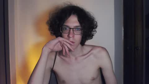 LovesomeCookie online show from April 24, 7:05 pm