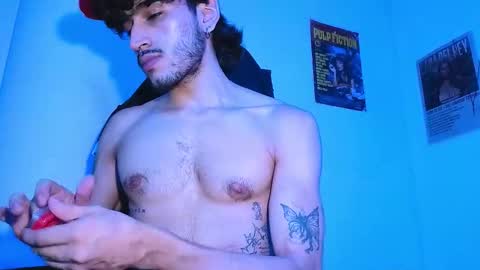 Snapshot of luan_goon chatting on October 21, 6:44 pm online show from October 21, 6:44 pm