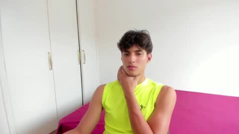 lucacosta19 online show from May 21, 7:18 pm