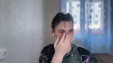 Lucas Gill online show from December 10, 9:23 am