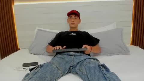 Lucas online show from June 5, 3:55 am