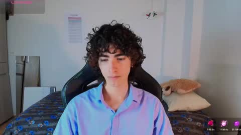 lucas_xo online show from February 12, 5:13 am