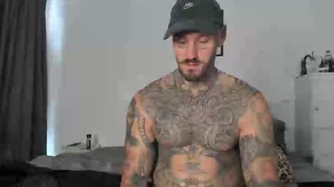 lucasexclusive online show from February 6, 9:17 am