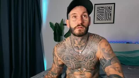 lucasexclusive online show from May 29, 7:40 am