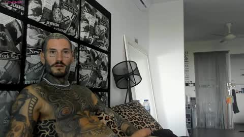 lucasexclusive online show from February 14, 6:45 am