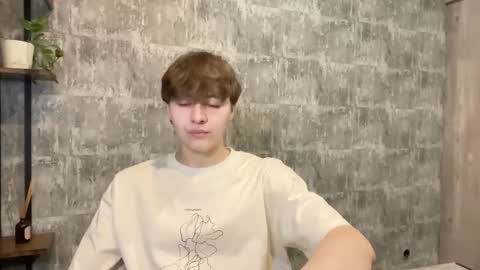 Ricky online show from February 19, 3:52 pm