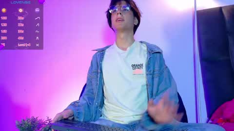 Lui online show from April 16, 3:06 am