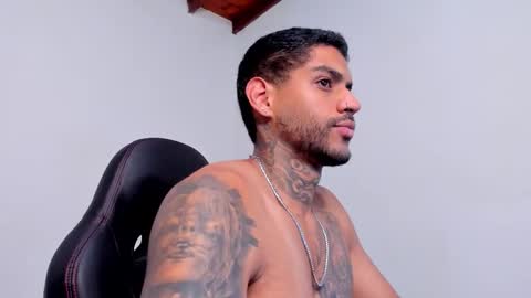 Luigi Vitale online show from October 29, 7:50 pm