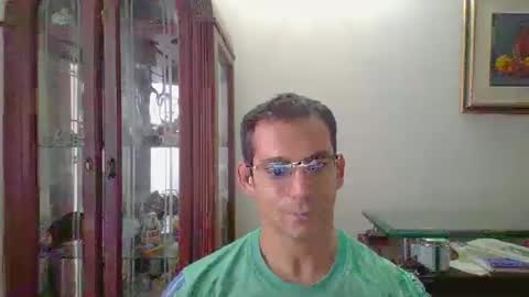 Snapshot of luiselamante chatting on October 27, 7:49 pm Luis online show from October 27, 7:49 pm