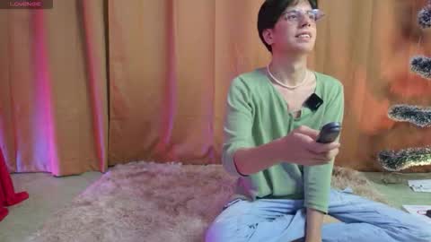 luixdust1 online show from December 15, 6:10 am