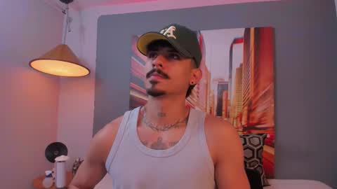 Luke Taylor online show from December 17, 11:28 am