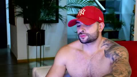 Lukhas f4f online show from April 9, 1:25 am