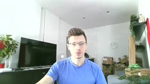Andrew independent model 2000-0000 CET daily online show from June 23, 10:20 am