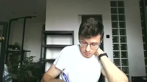 Andrew independent model 2000-0000 CET daily online show from July 7, 2:54 pm