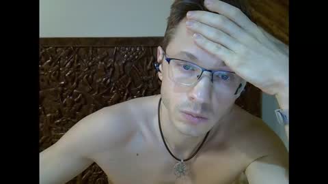 Andrew independent model 2000-0000 CET daily online show from December 21, 8:39 pm