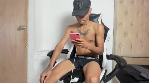 lunay_bigcock420 online show from September 27, 6:11 am