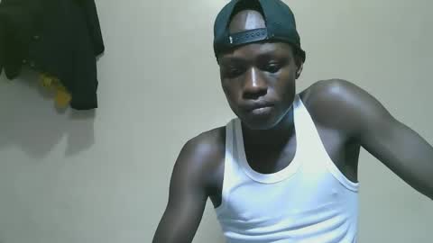 luoislove online show from October 29, 8:01 pm