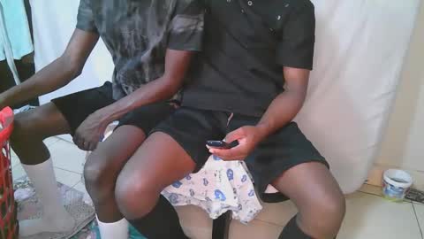 luoislove online show from March 9, 9:14 am