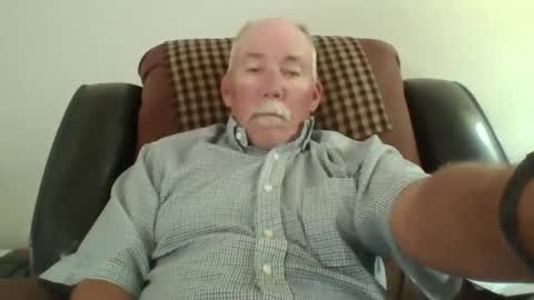 luv269er online show from October 13, 11:33 pm