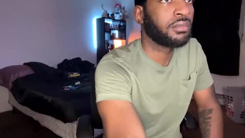 luverboi online show from February 16, 2:54 am