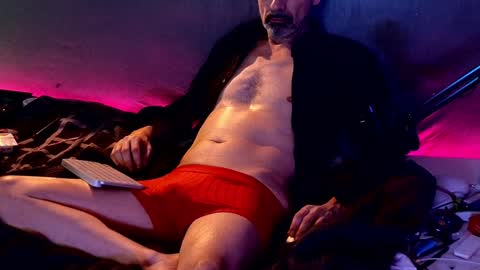 Snapshot of lux_dei chatting on January 15, 4:15 am Im a   -  CAMGUY YOU  LIKE to FUCK online show from January 15, 4:15 am