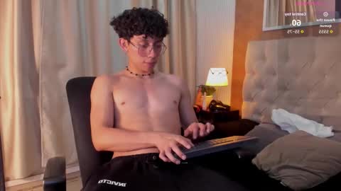 Lyan online show from March 4, 3:35 am