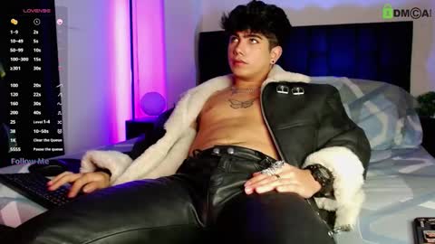 Lyle Bennett Freelance Model online show from February 6, 1:30 pm