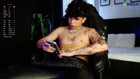 Lyle Bennett Freelance Model online show from March 1, 9:36 pm